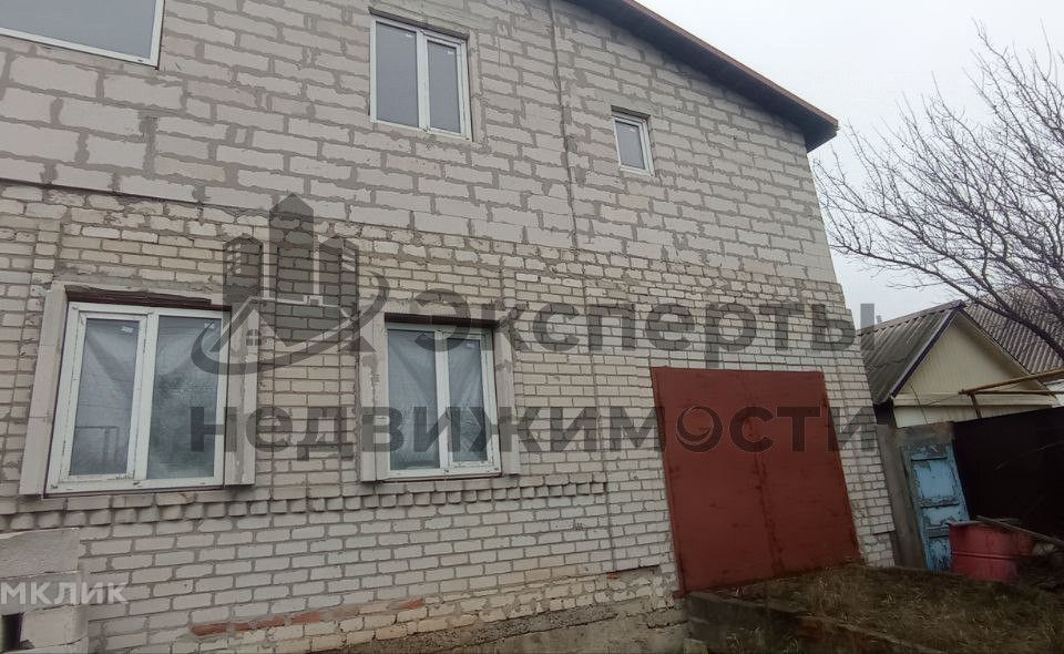 Продаётся 2-этажный дом, 190 м²