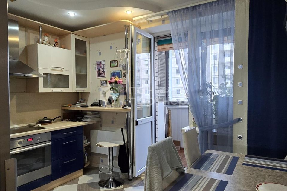 Продаётся 1-комнатная квартира, 40.2 м²