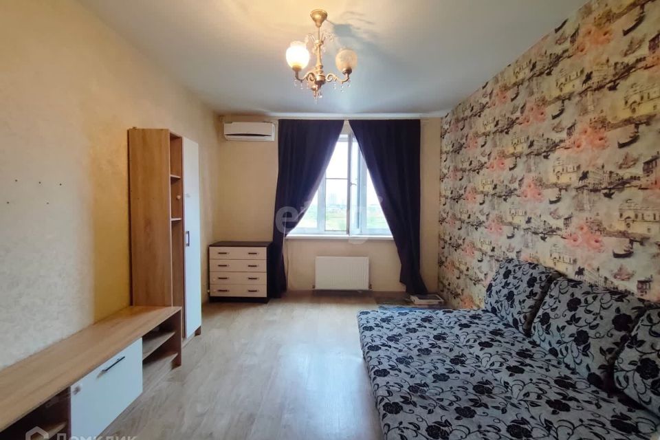 Продаётся 1-комнатная квартира, 38.6 м²