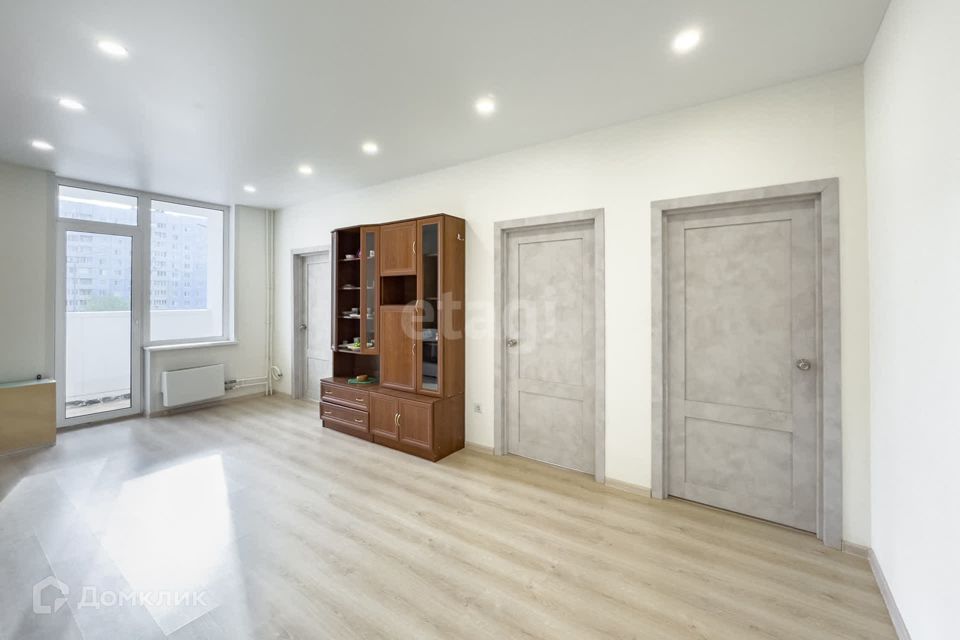 Продаётся 3-комнатная квартира, 58.3 м²
