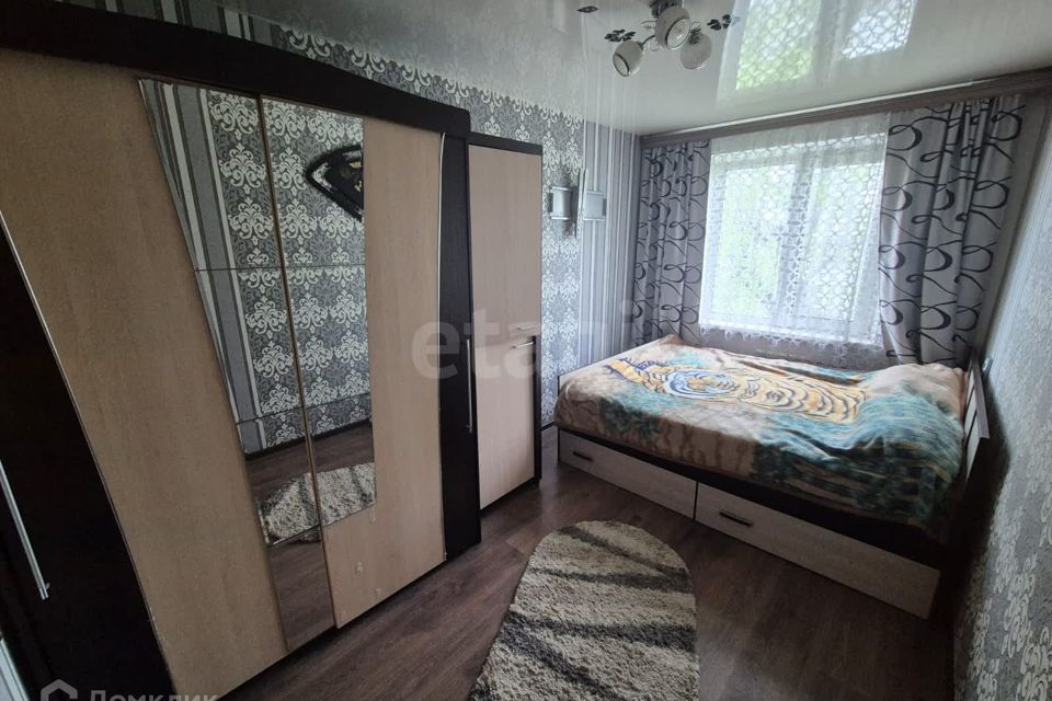 Сдаётся 4-комнатная квартира, 64 м²
