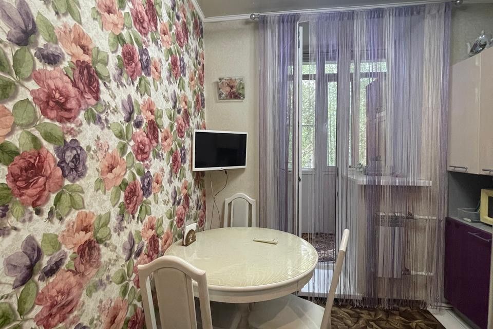 Продаётся 3-комнатная квартира, 75.7 м²
