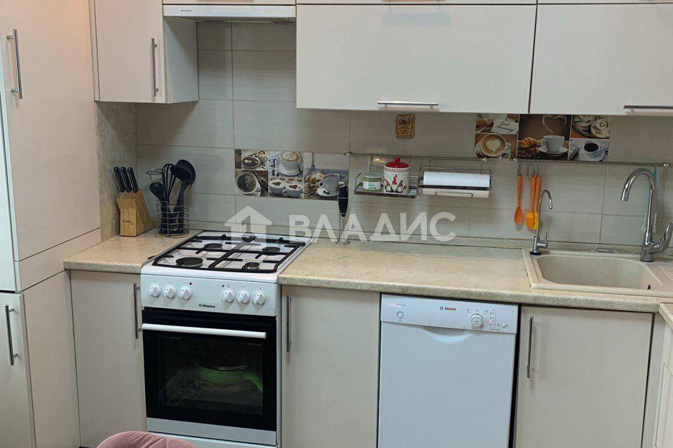 Продаётся 2-комнатная квартира, 57 м²