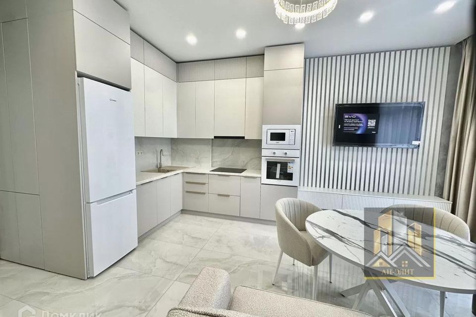 Сдаётся 2-комнатная квартира, 55 м²