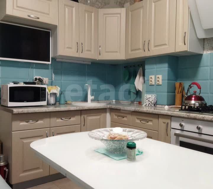 Продаётся 1-комнатная квартира, 44 м²