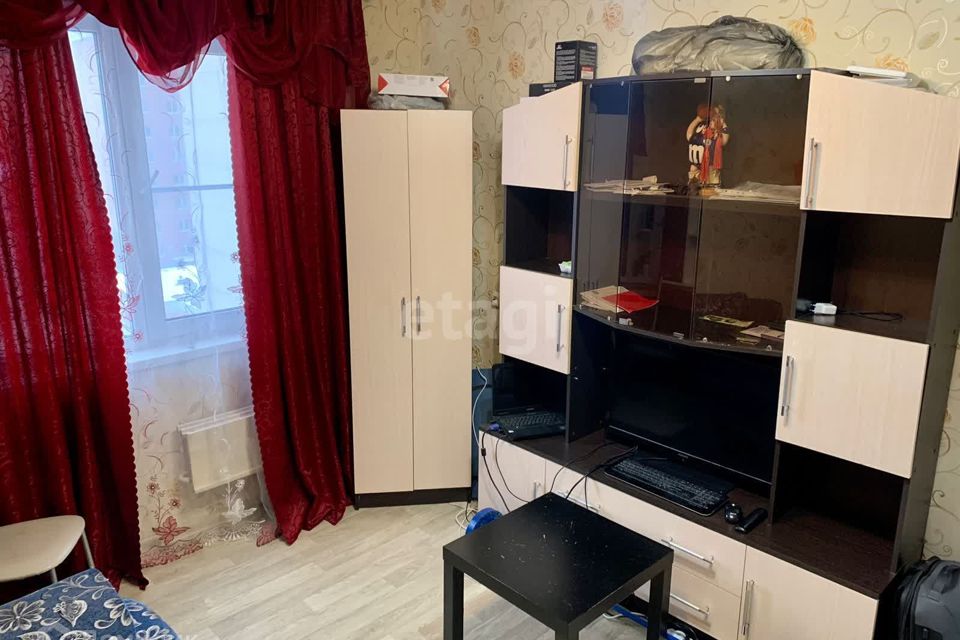 Продаётся комната в 5-комн. квартире, 11.5 м²