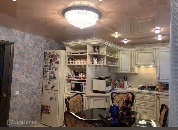 Продаётся 3-комнатная квартира, 62.2 м²
