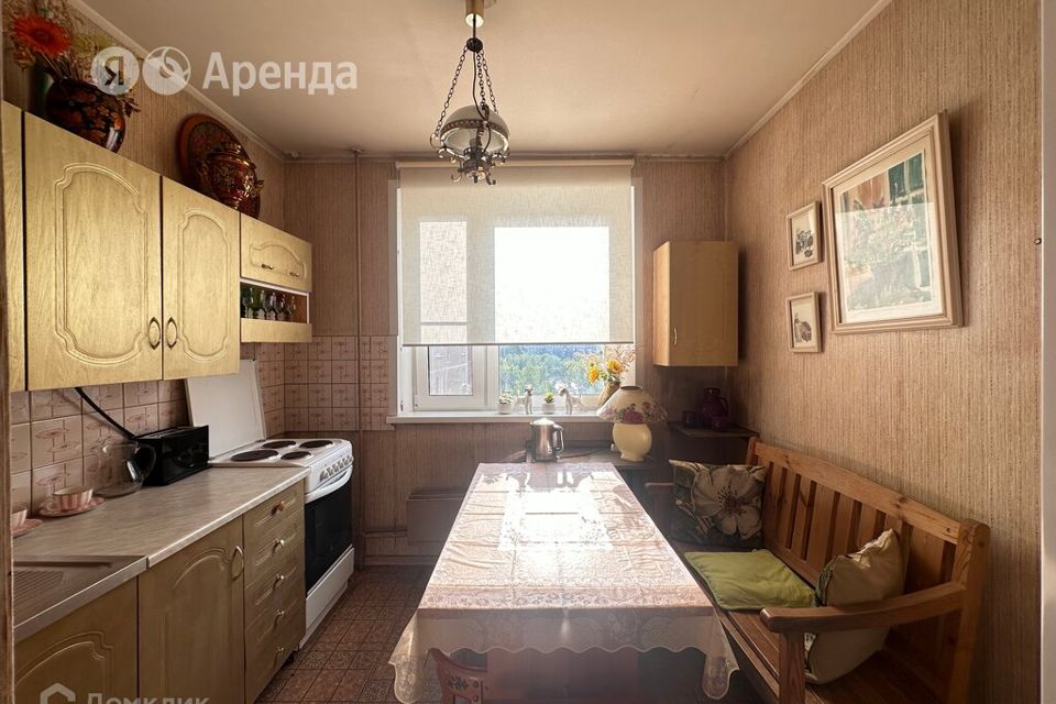 Сдаётся 2-комнатная квартира, 61 м²