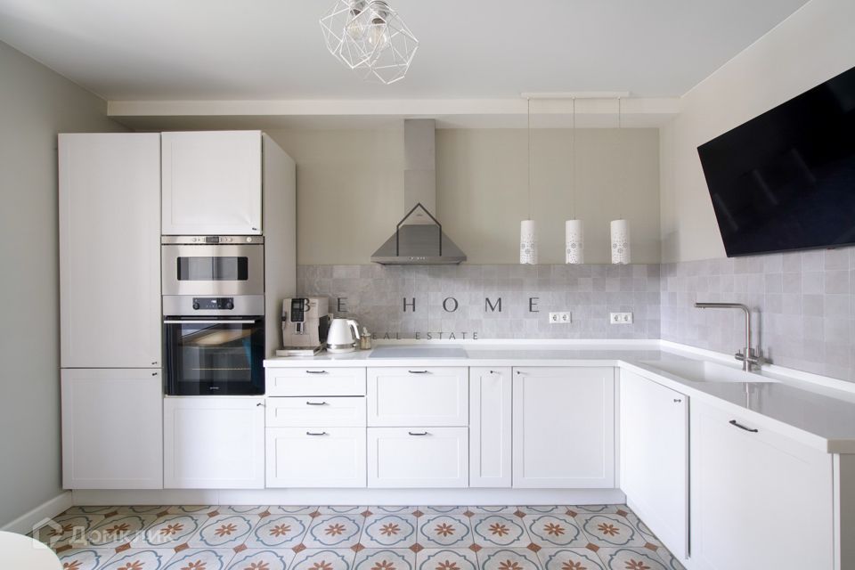 Продаётся 2-комнатная квартира, 65.6 м²