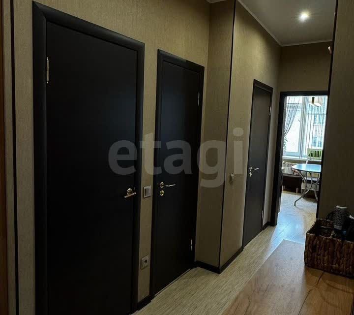 Продаётся 3-комнатная квартира, 67.8 м²