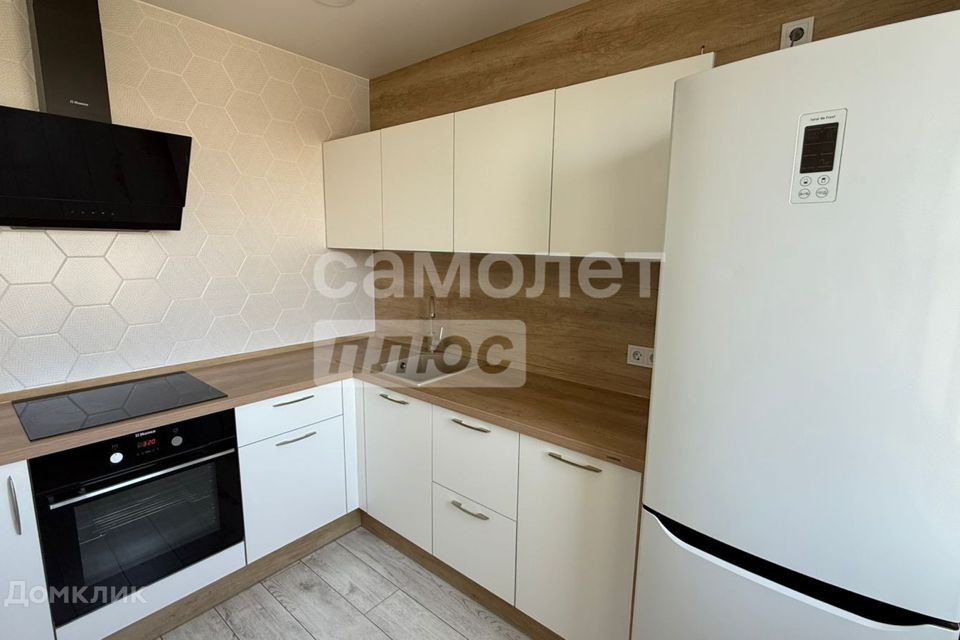Сдаётся 2-комнатная квартира, 56 м²