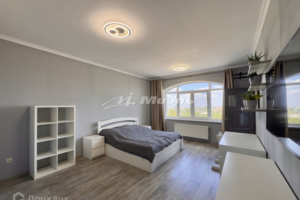 Продаётся 1-комнатная квартира, 60 м²