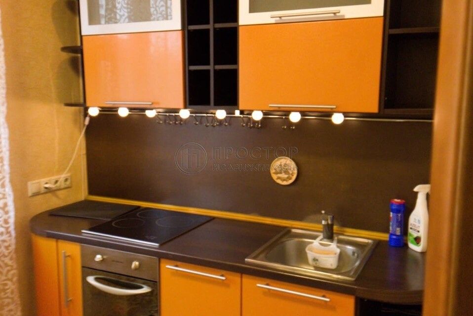 Продаётся 1-комнатная квартира, 38 м²