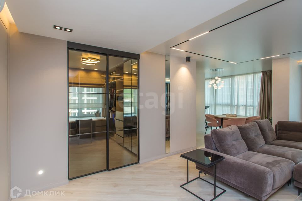 Продаётся 3-комнатная квартира, 69.7 м²