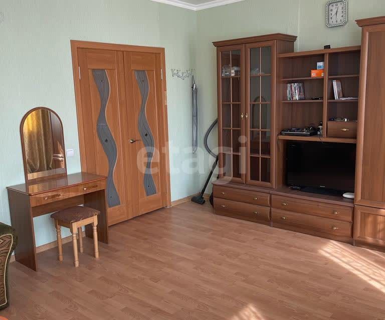 Продаётся 1-комнатная квартира, 52.1 м²