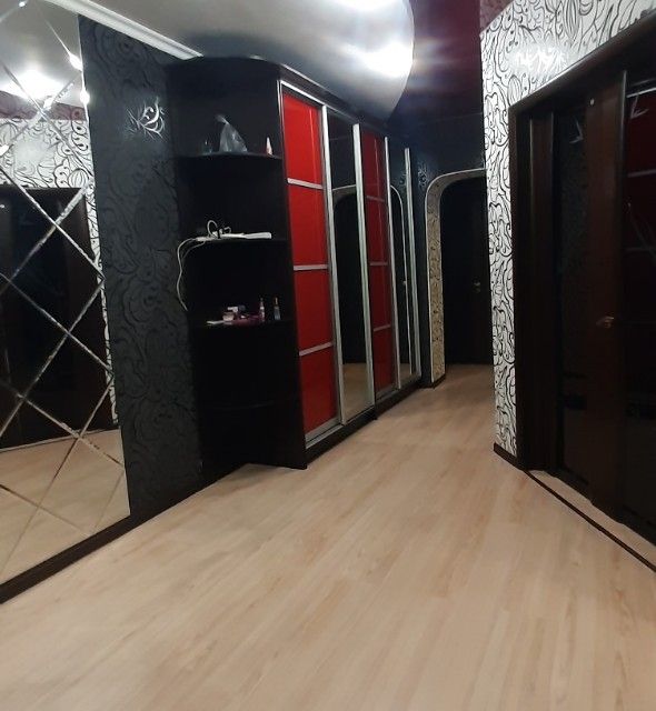 Продаётся 2-комнатная квартира, 64 м²
