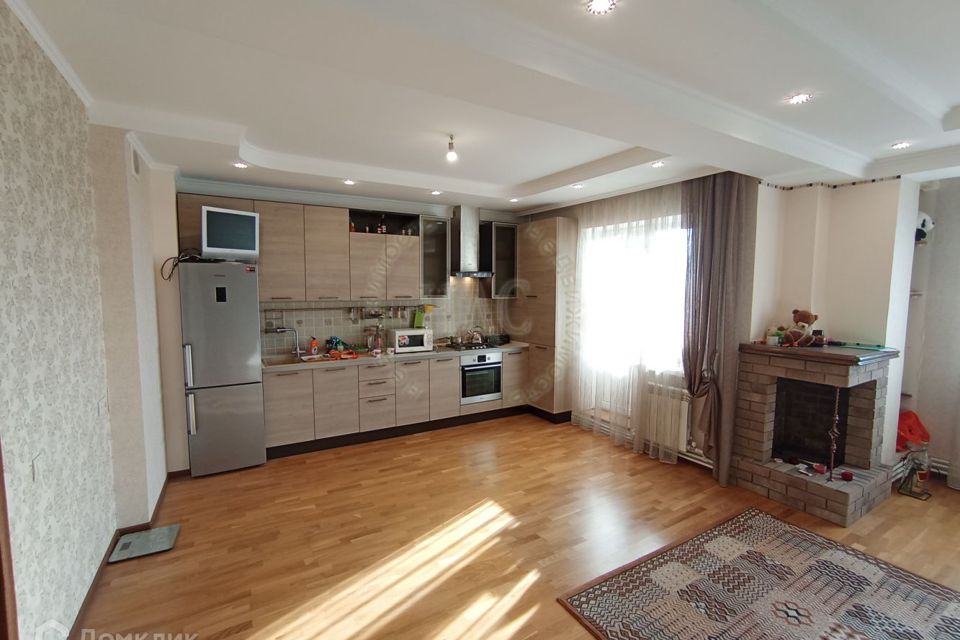 Продаётся 2-комнатная квартира, 66.3 м²
