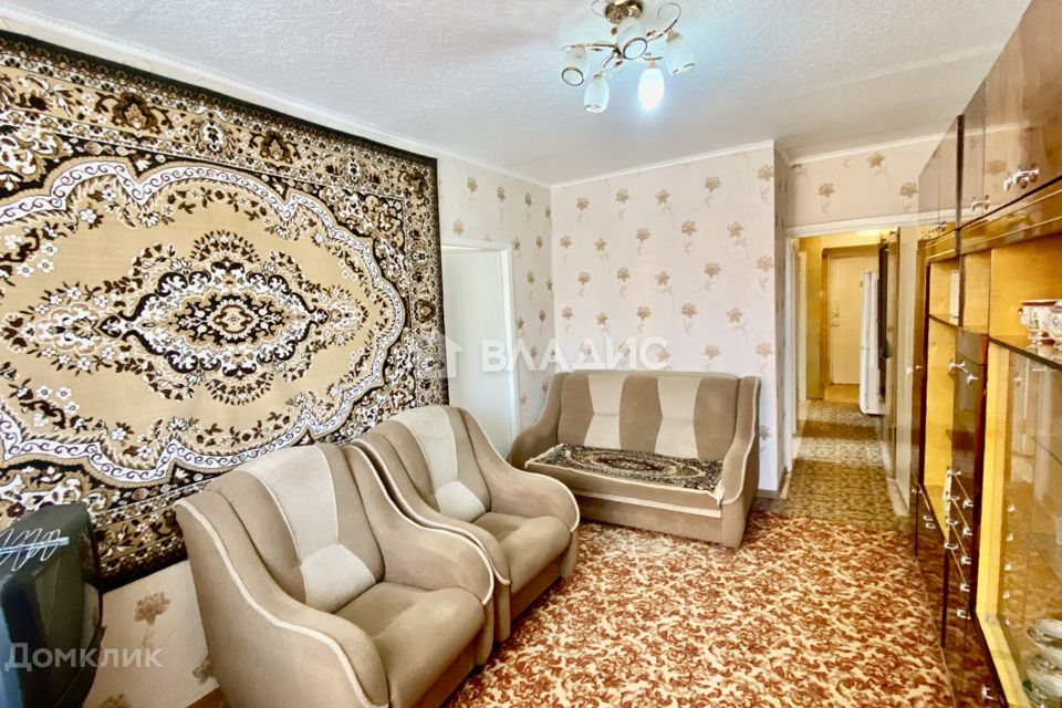 Продаётся 3-комнатная квартира, 51.3 м²