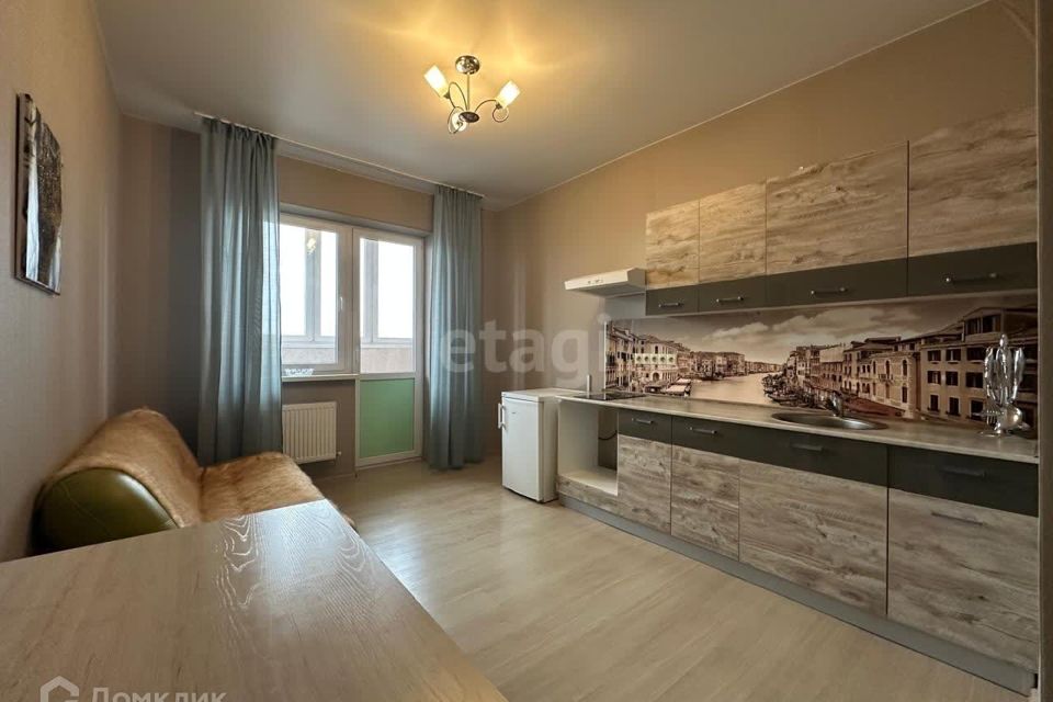 Продаётся 1-комнатная квартира, 47.3 м²