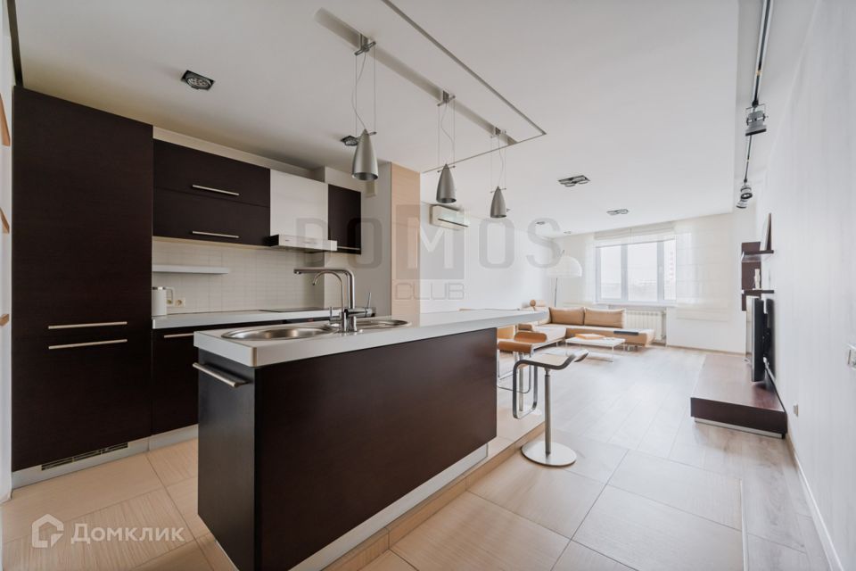 Продаётся 2-комнатная квартира, 75 м²