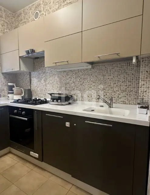 Продаётся 3-комнатная квартира, 52.8 м²