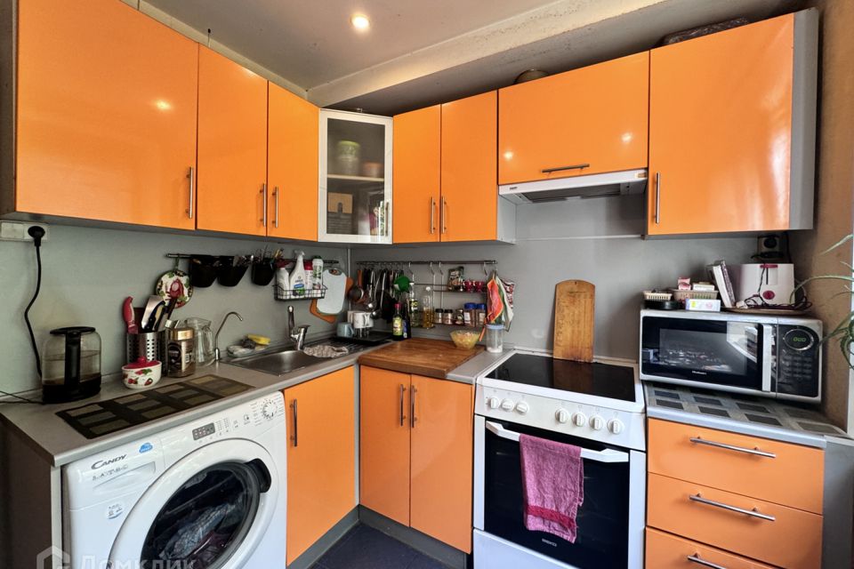 Продаётся 4-комнатная квартира, 73.9 м²