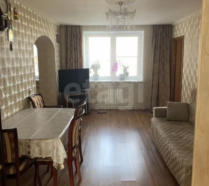 Продаётся 5-комнатная квартира, 98 м²