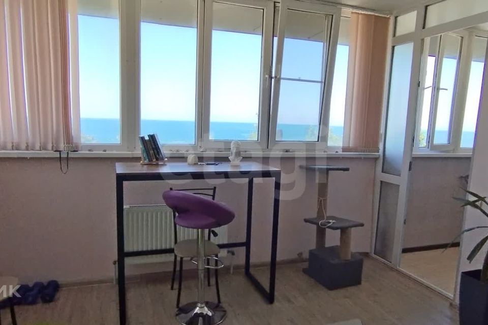 Продаётся 1-комнатная квартира, 53.7 м²
