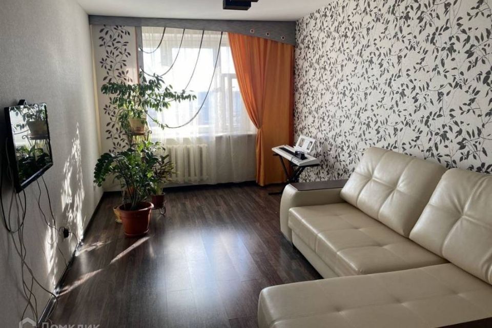Сдаётся 2-комнатная квартира, 61 м²