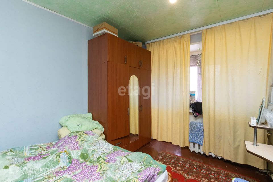 Продаётся 4-комнатная квартира, 61 м²