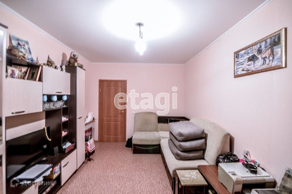 Продаётся 3-комнатная квартира, 64 м²