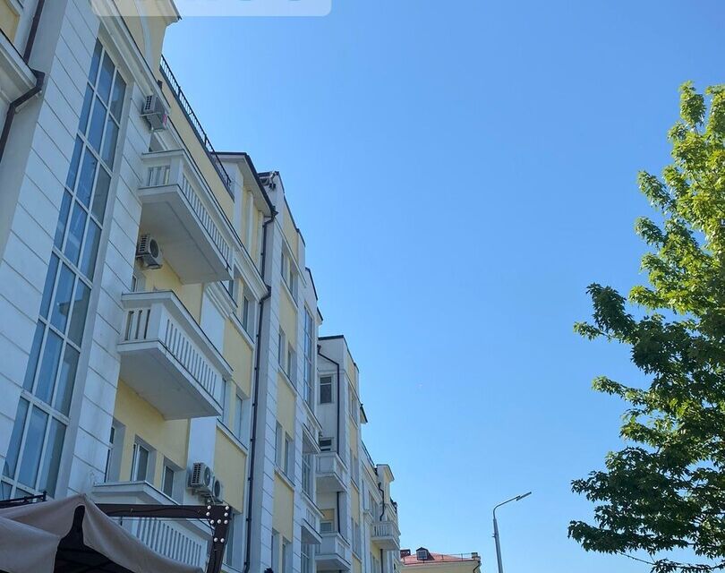 Продаётся 3-комнатная квартира, 96 м²