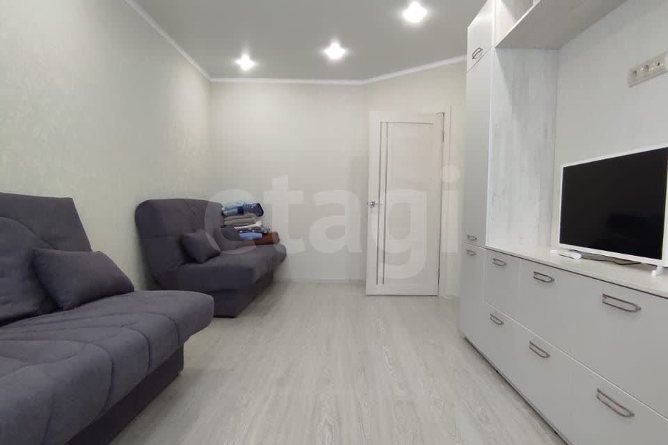 Продаётся 1-комнатная квартира, 45.7 м²
