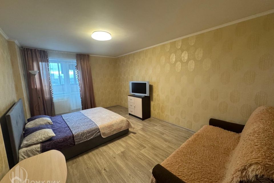Продаётся 1-комнатная квартира, 41.7 м²