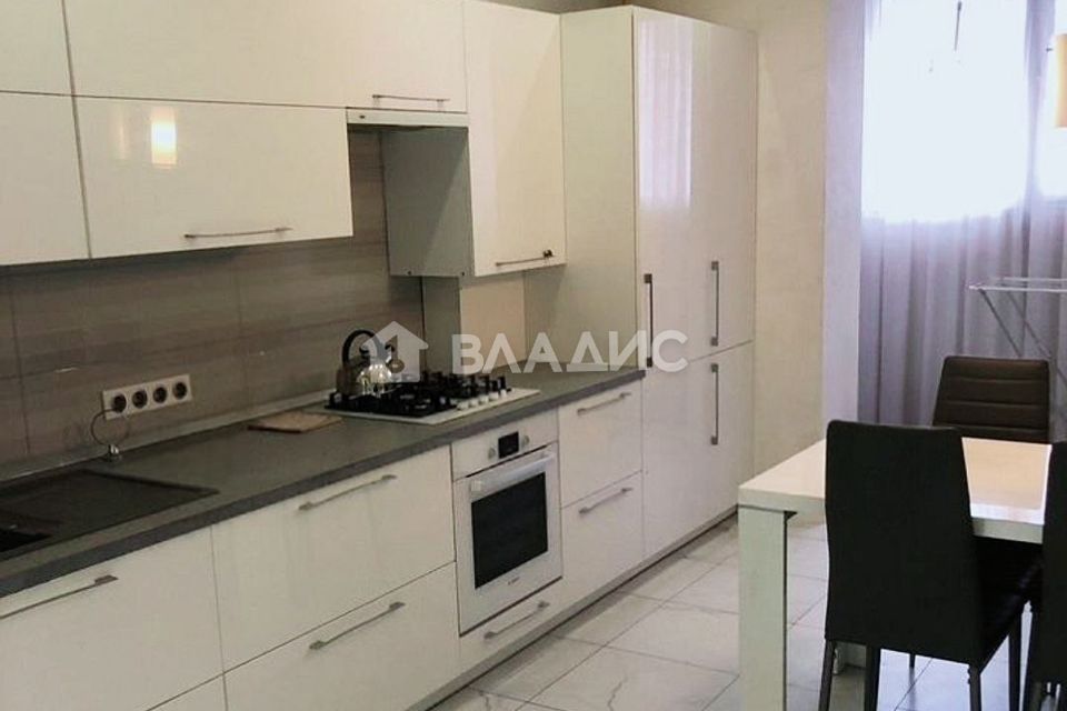 Продаётся 1-комнатная квартира, 46 м²