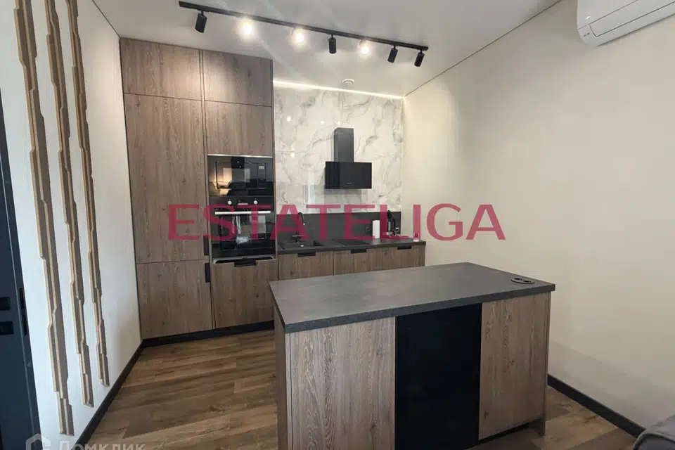 Продаётся 1-комнатная квартира, 38 м²