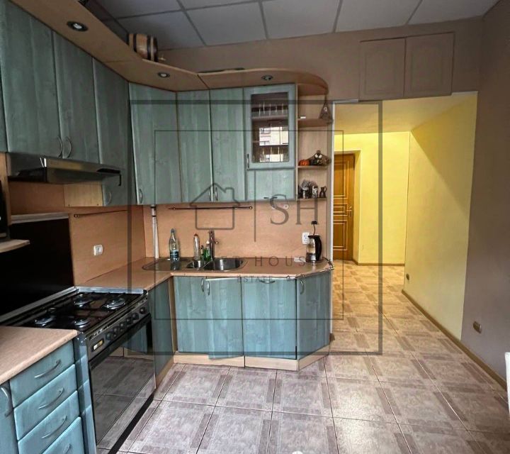 Сдаётся 3-комнатная квартира, 95 м²