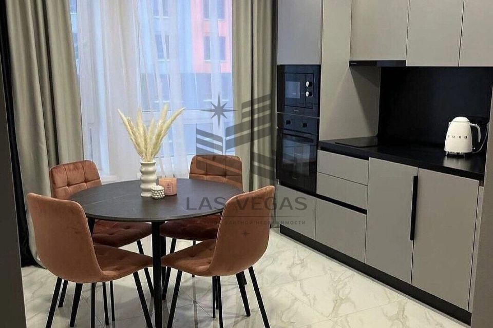 Сдаётся 1-комнатная квартира, 42 м²