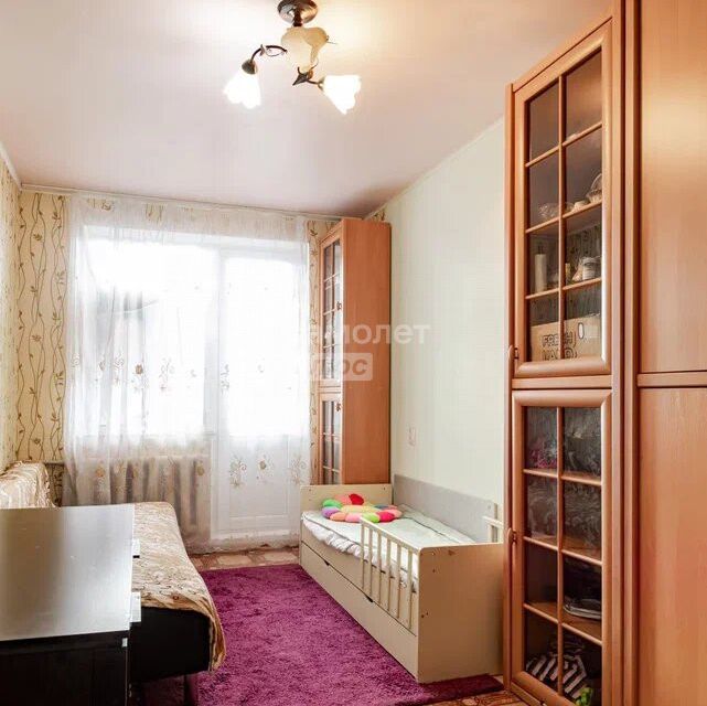 Продаётся 4-комнатная квартира, 74.2 м²
