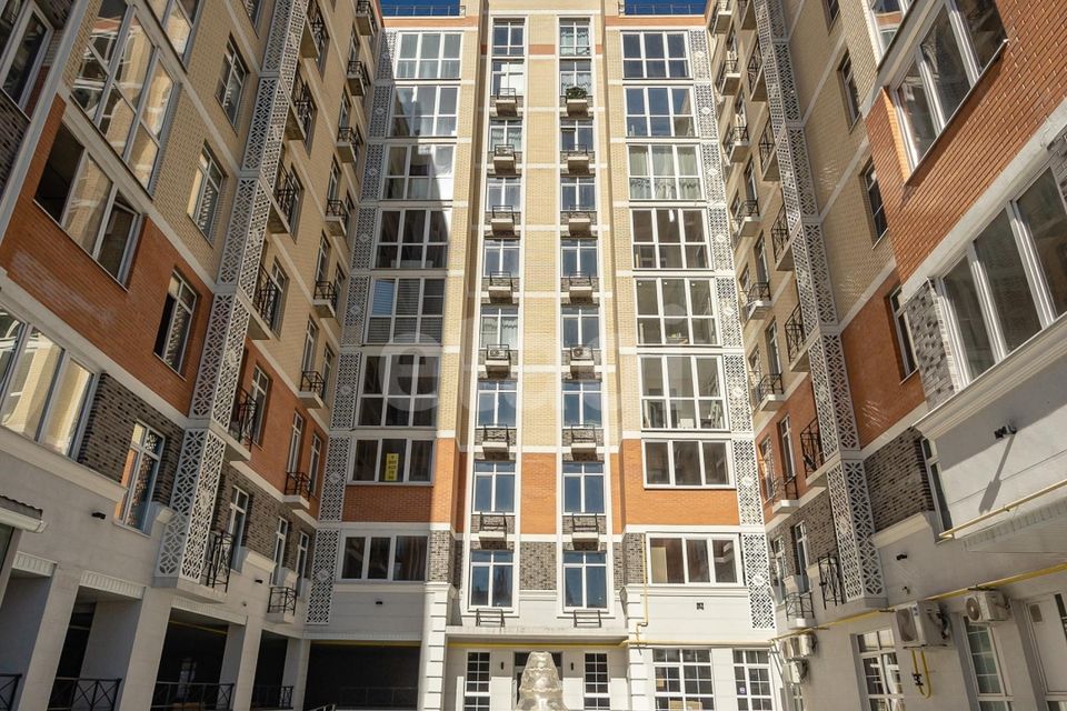 Продаётся 1-комнатная квартира, 53 м²