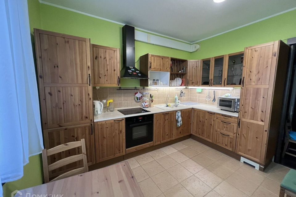 Сдаётся 1-комнатная квартира, 46 м²
