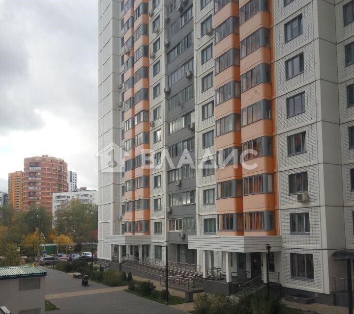 Продаётся 2-комнатная квартира, 57.6 м²