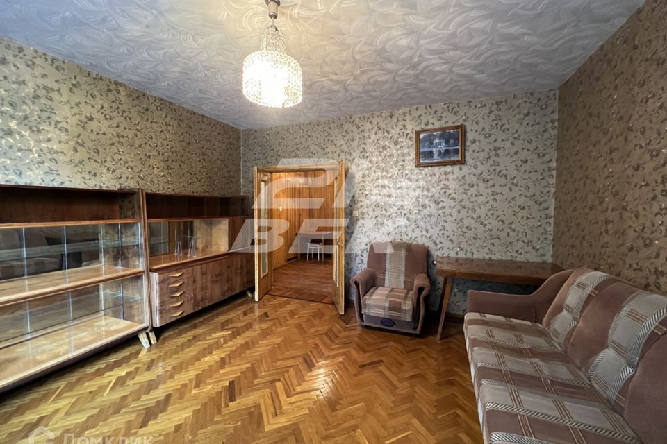 Продаётся 3-комнатная квартира, 102.4 м²