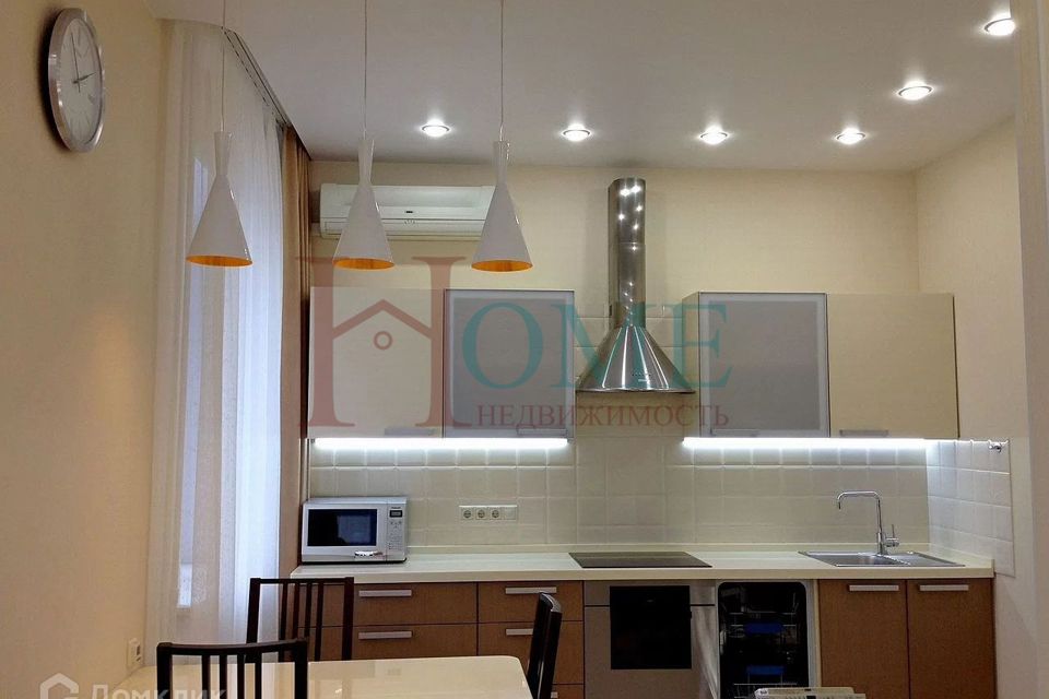 Сдаётся 2-комнатная квартира, 55 м²