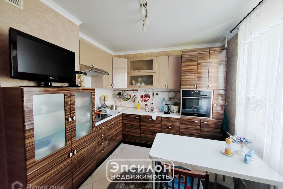 Продаётся 3-комнатная квартира, 76.4 м²