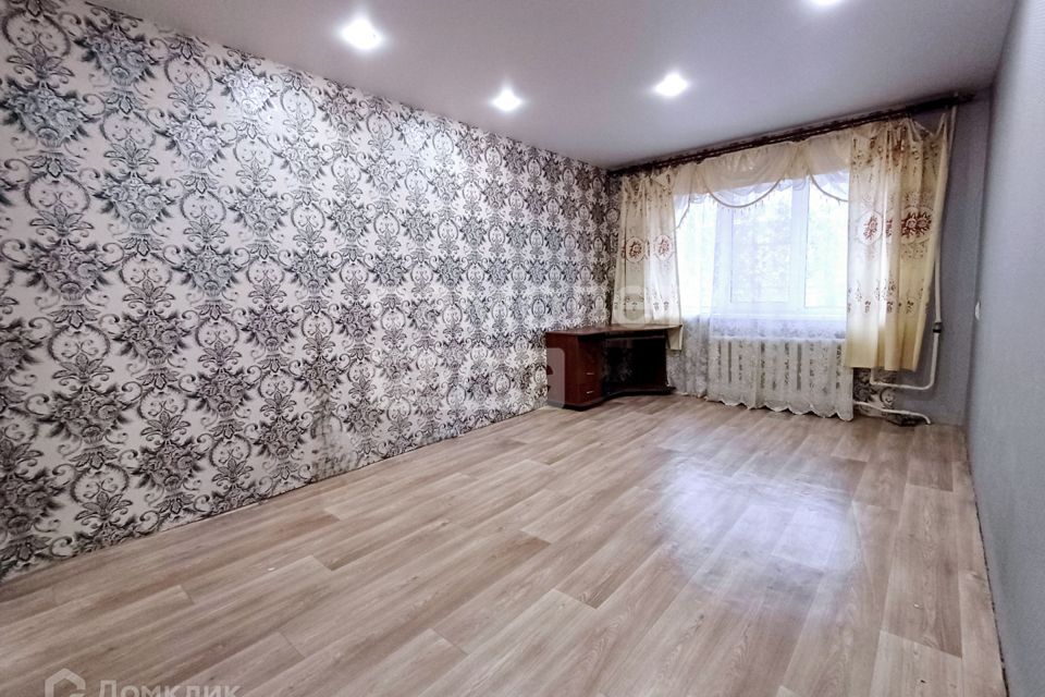 Продаётся 2-комнатная квартира, 49.2 м²