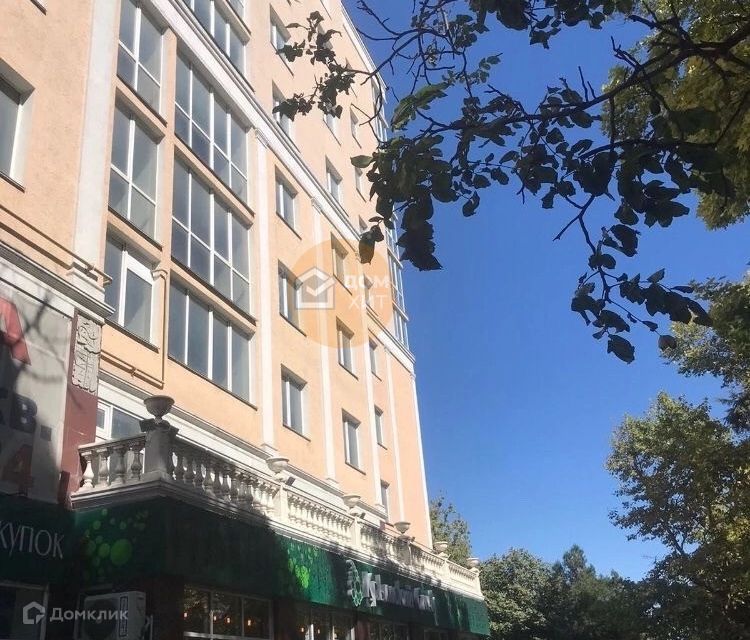 Продаётся 1-комнатная квартира, 47.4 м²