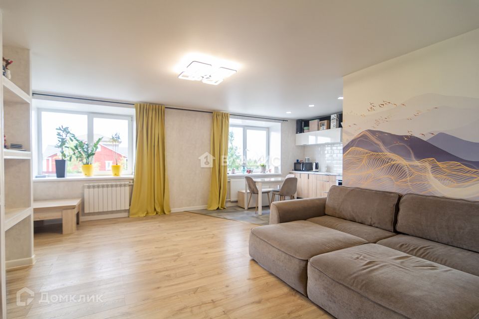 Продаётся 2-комнатная квартира, 63 м²