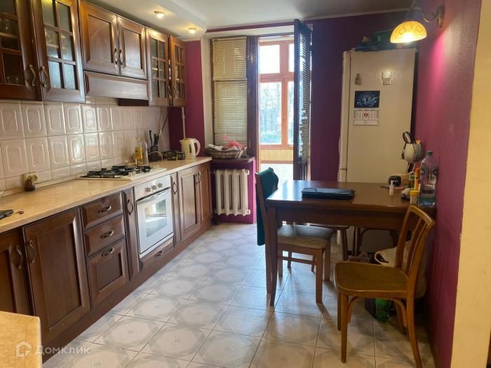 Продаётся 4-комнатная квартира, 114 м²