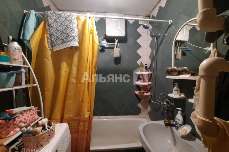 Продаётся 4-комнатная квартира, 71.6 м²